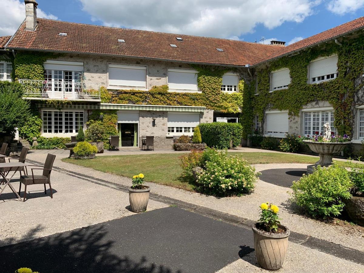 ホテル Logis La Thomasse オーリヤック エクステリア 写真